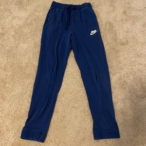 youth XL nike sweatpants damaged